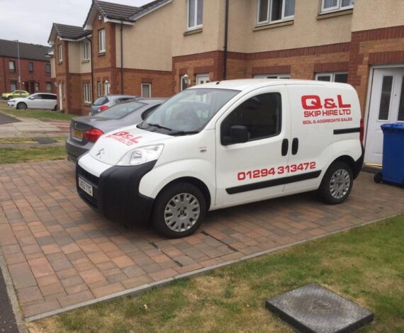 Q&L Small Van